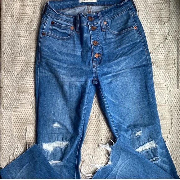 Madewell Women’s Cali Demi Mini Flare Distressed Jeans Size 24 - Picture 3 of 10